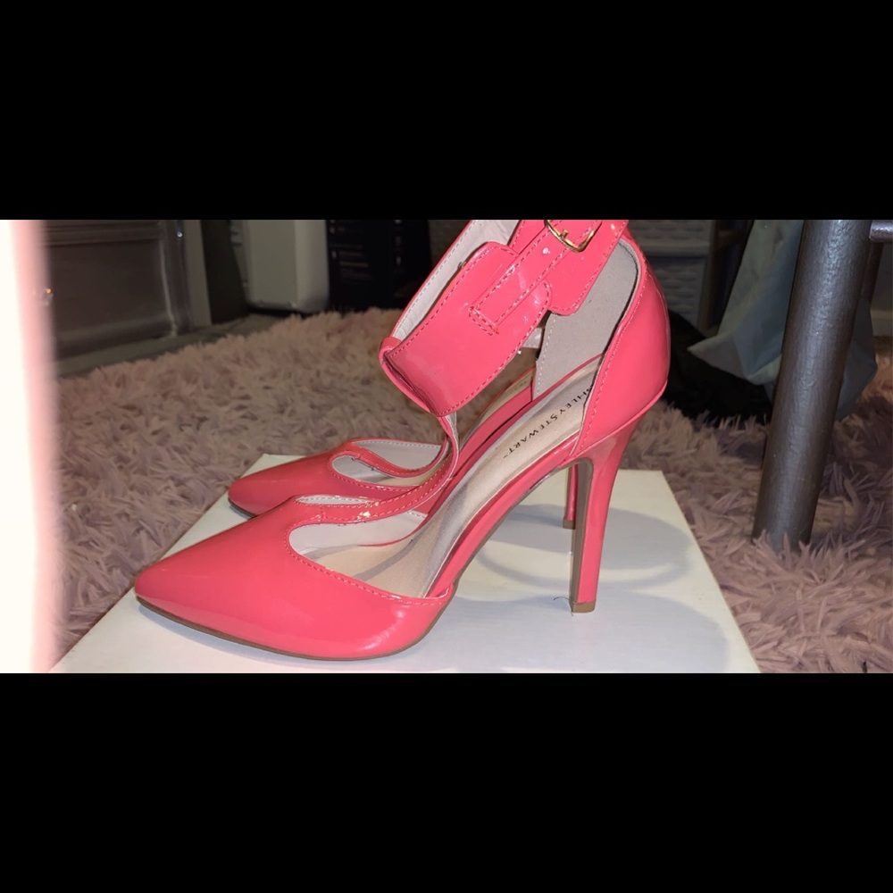 💥HOST PICK💥 NEW! Coral Pink Heels
